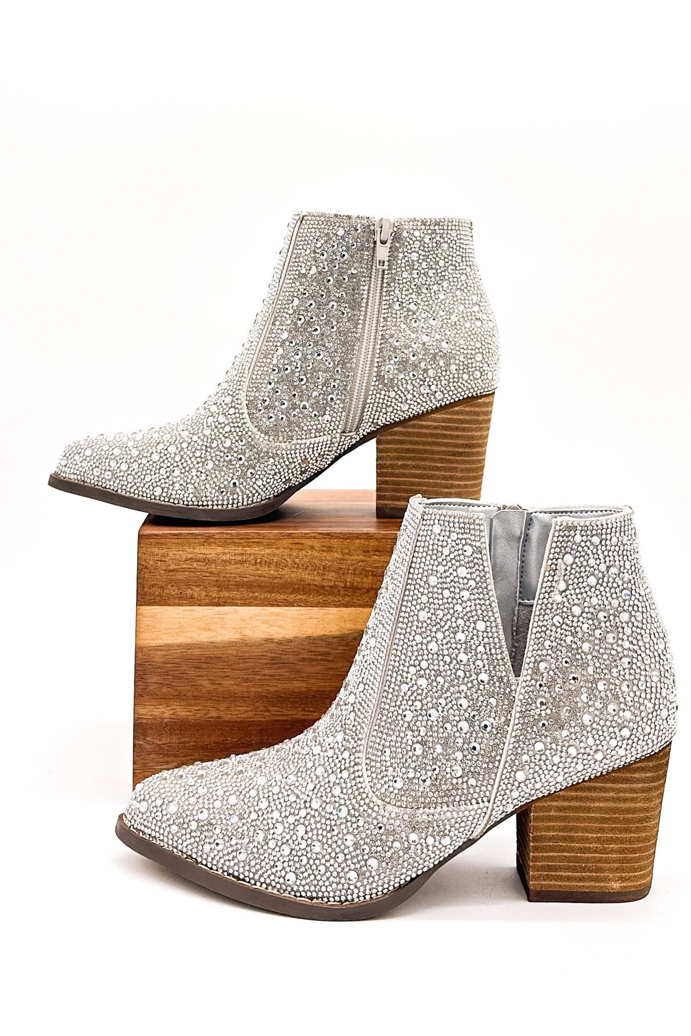 unique-id-e65a32c5-c229-43f0-b87a-ba75b186cdaa