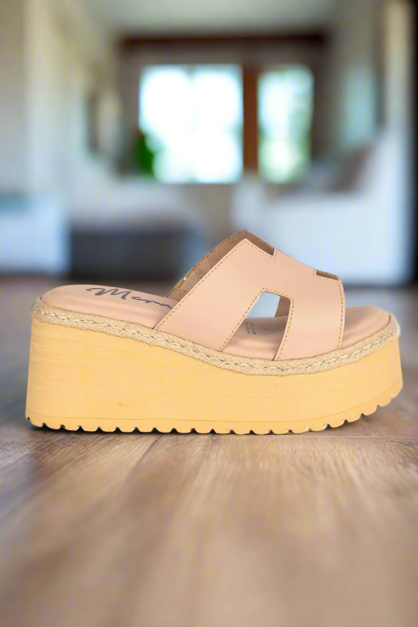 Walk It Off Platform Sandal (5 Colors)
