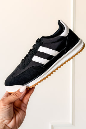 Tokyo Dual Stripe Sneakers in Black