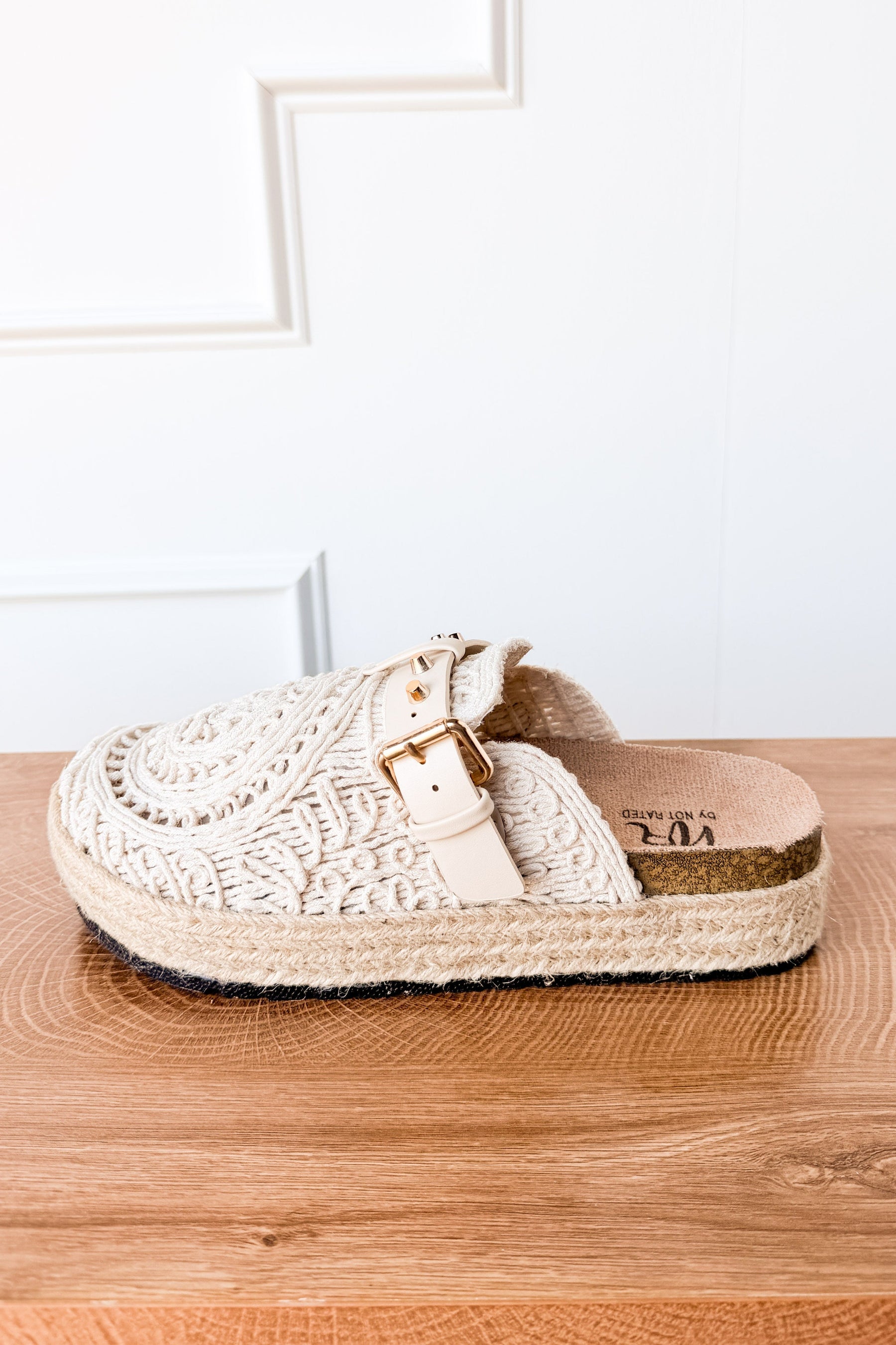 Treads Clogs in White