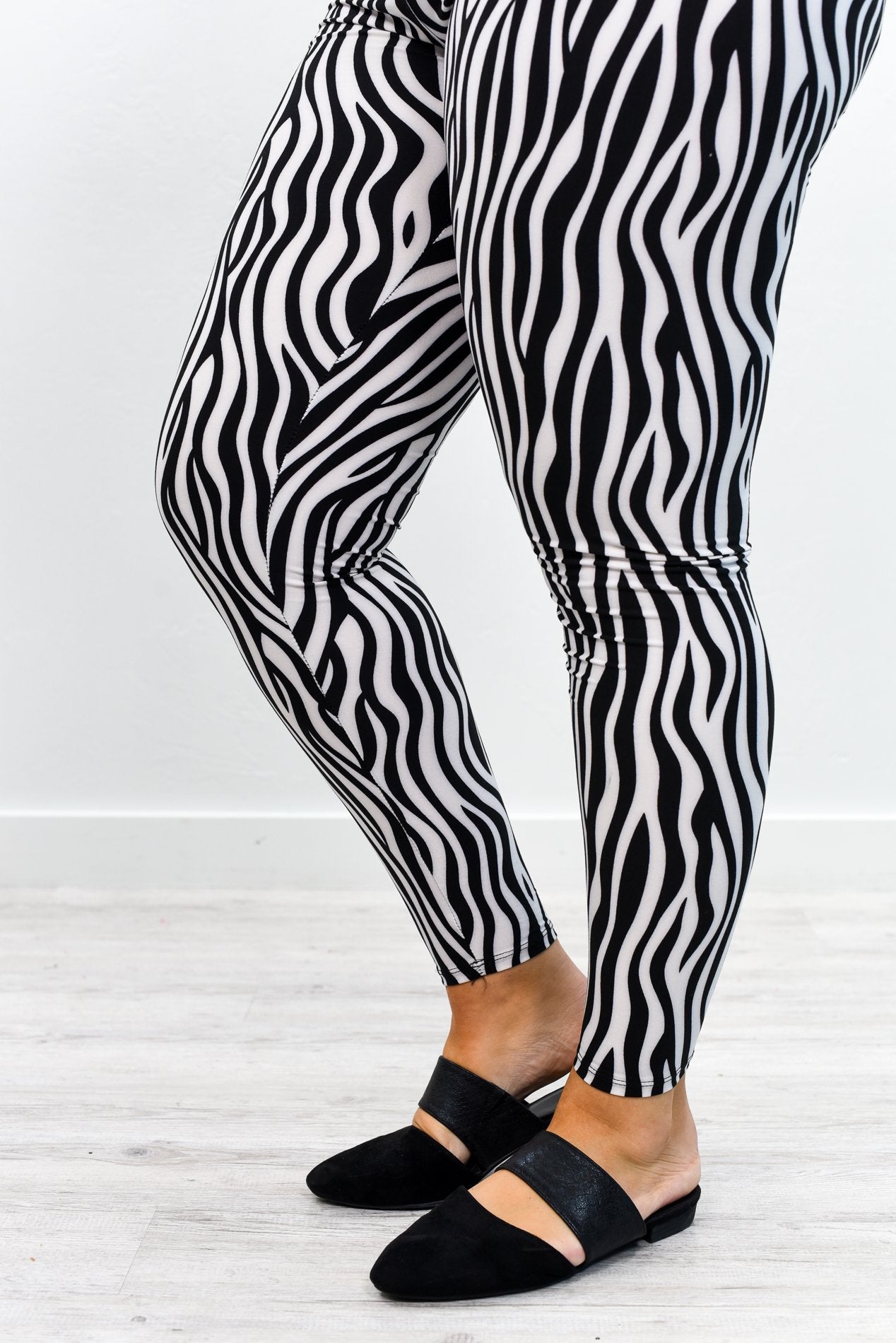 Ivory/Black Printed Leggings (Sizes 20-26) - LEG2605ZE