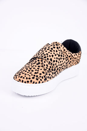 Known To Be Sassy Tan/Black Leopard Sneakers - SHO1790TN