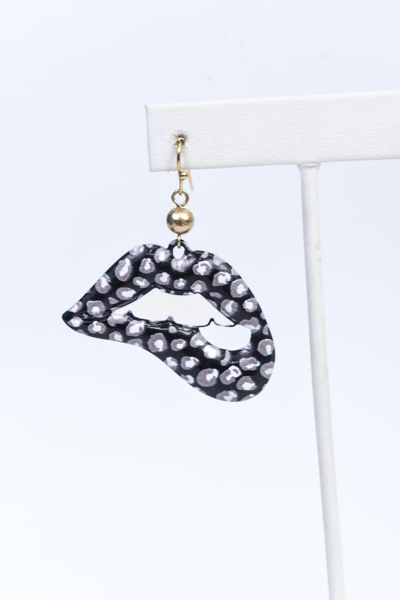 Black/White/Gray Lips and Teeth Earrings - EAR3289BK