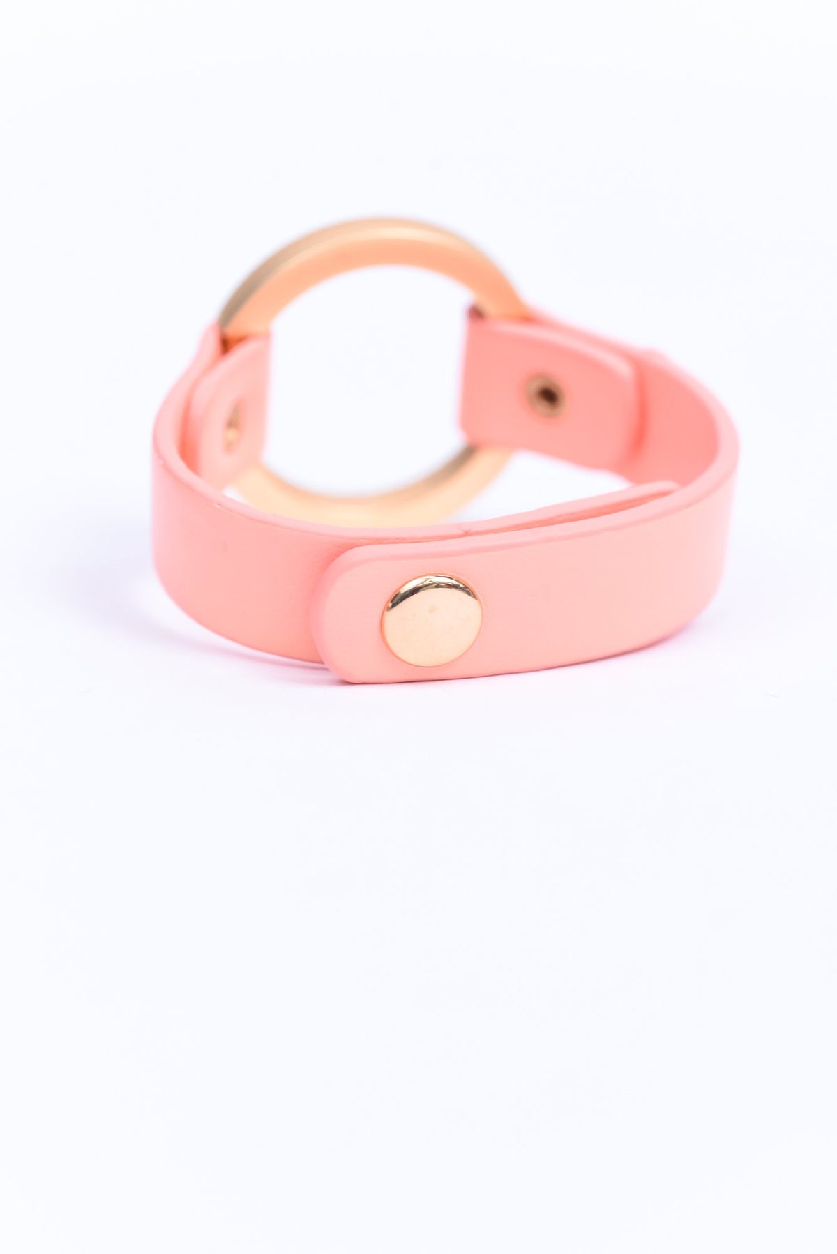 Peach/Gold Open Circle Snap Closure Bracelet - BRC2989PE
