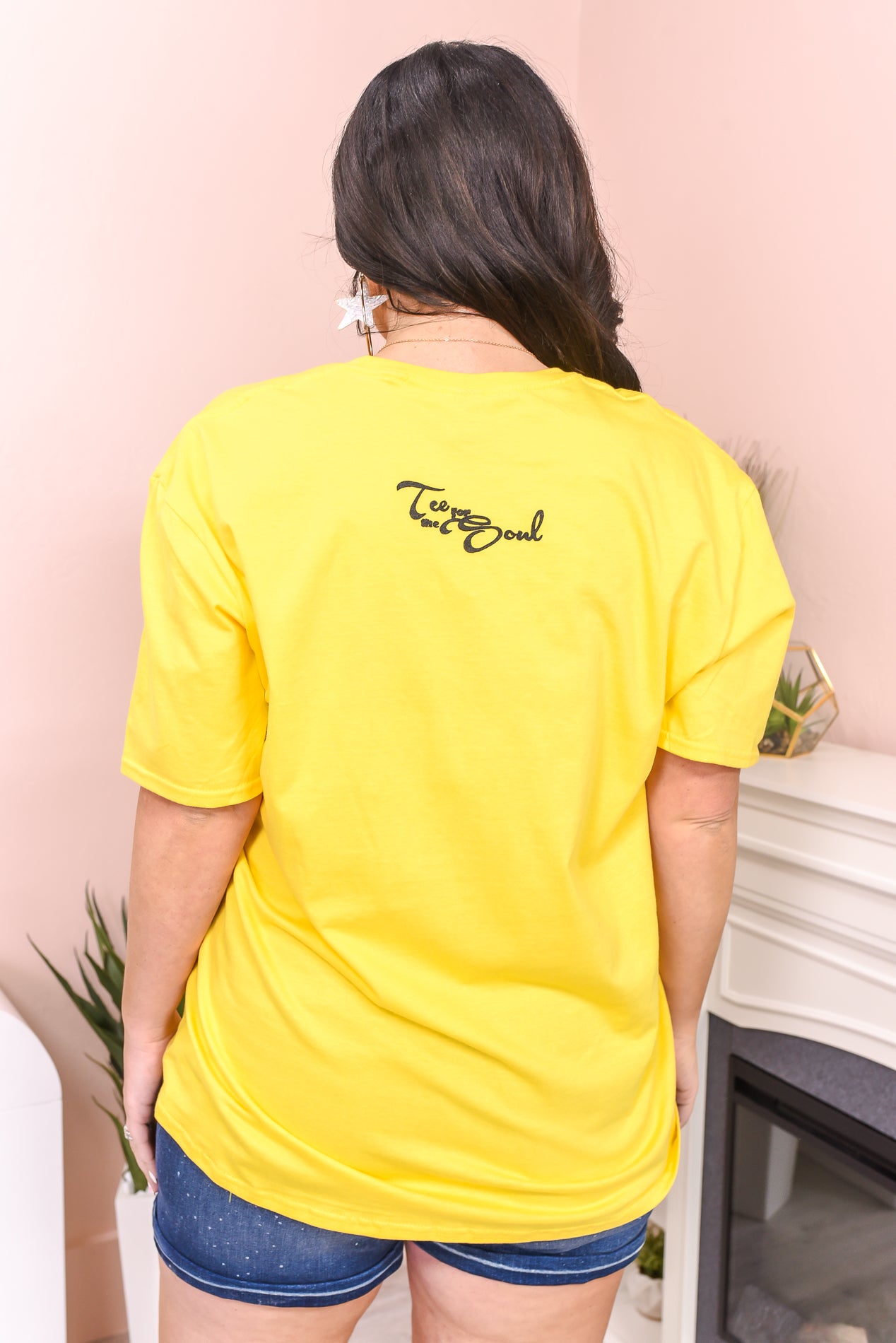 Out Of Gas Money Daisy Yellow Graphic Tee - A1917DYE