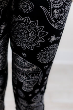 Black/White Capri Elephant Printed Leggings (Sizes 4-12) - LEG1141BW-Tee for the Soul