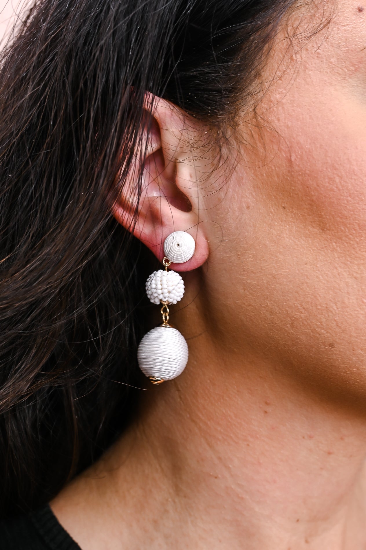 White Thread & Bead Ball Earrings - EAR3874WH