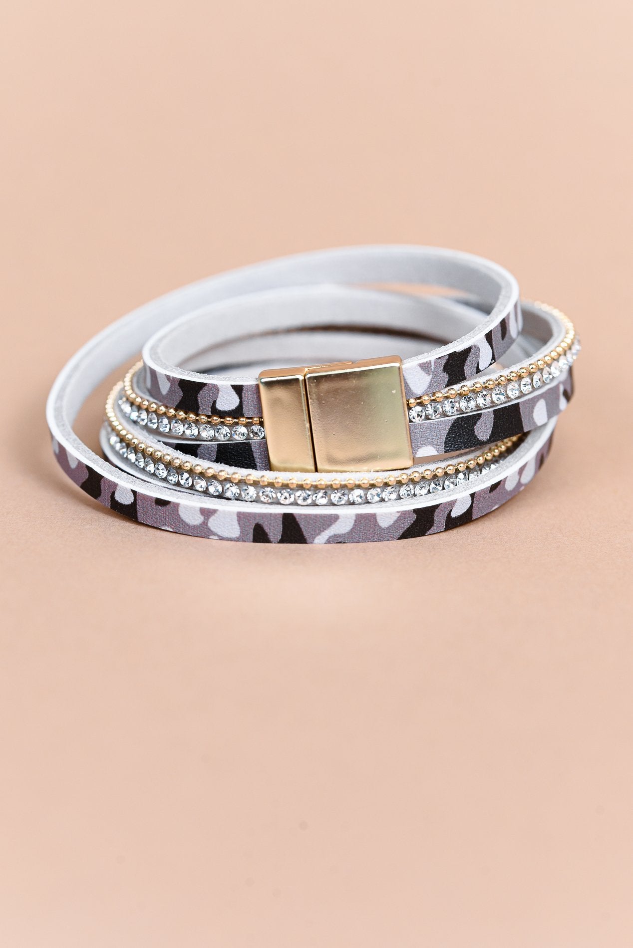 Gray/Camouflage/Bling/Wrapped Magnetic Closure Bracelet - BRC3102GR