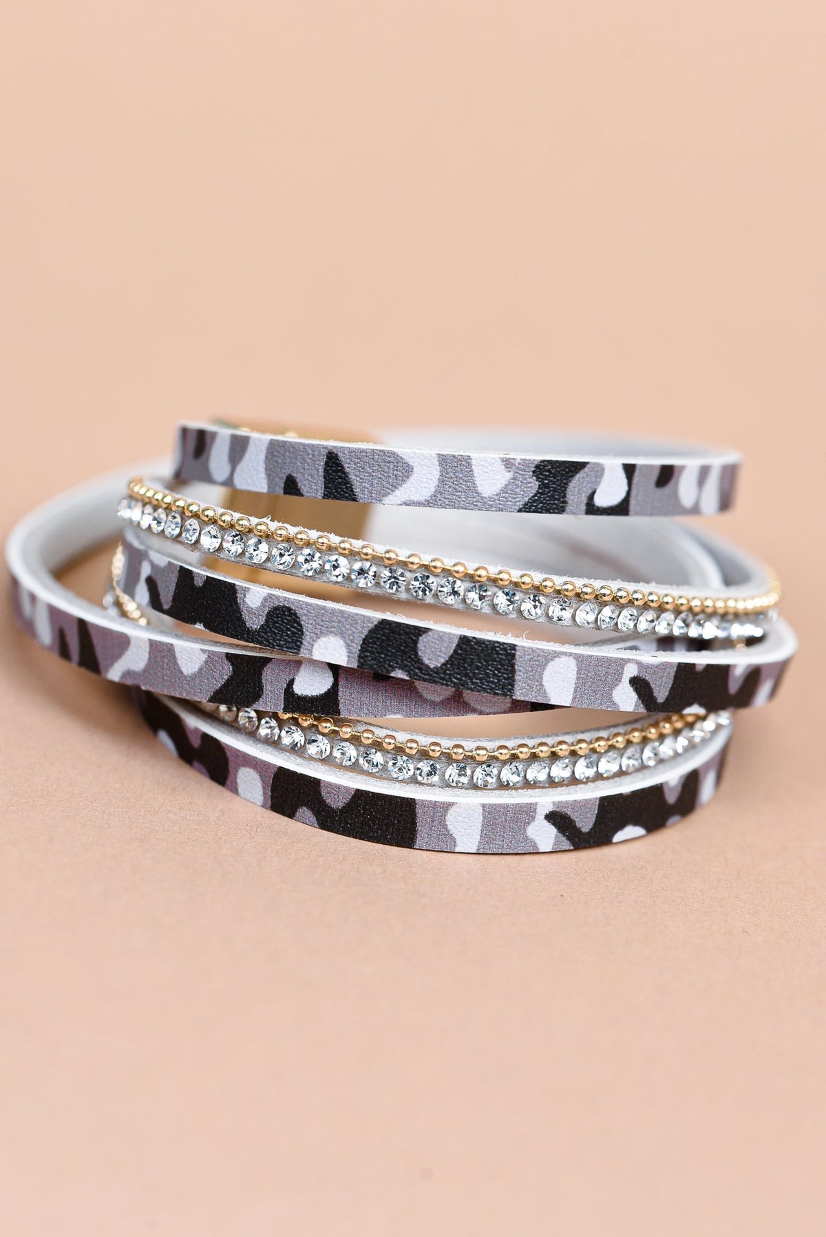 Gray/Camouflage/Bling/Wrapped Magnetic Closure Bracelet - BRC3102GR