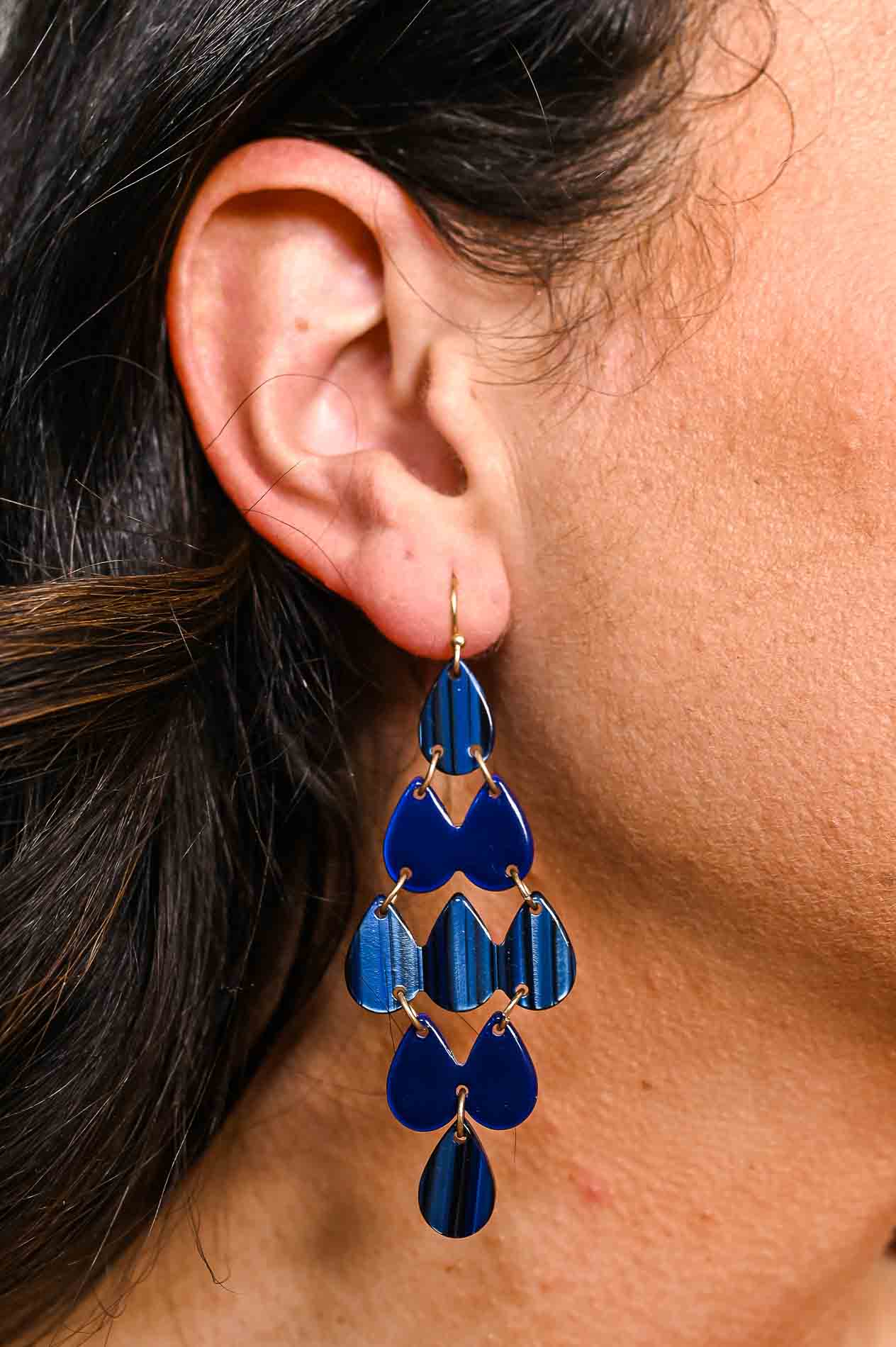 Navy Acrylic Triangle Dangle Earrings - EAR3964NV
